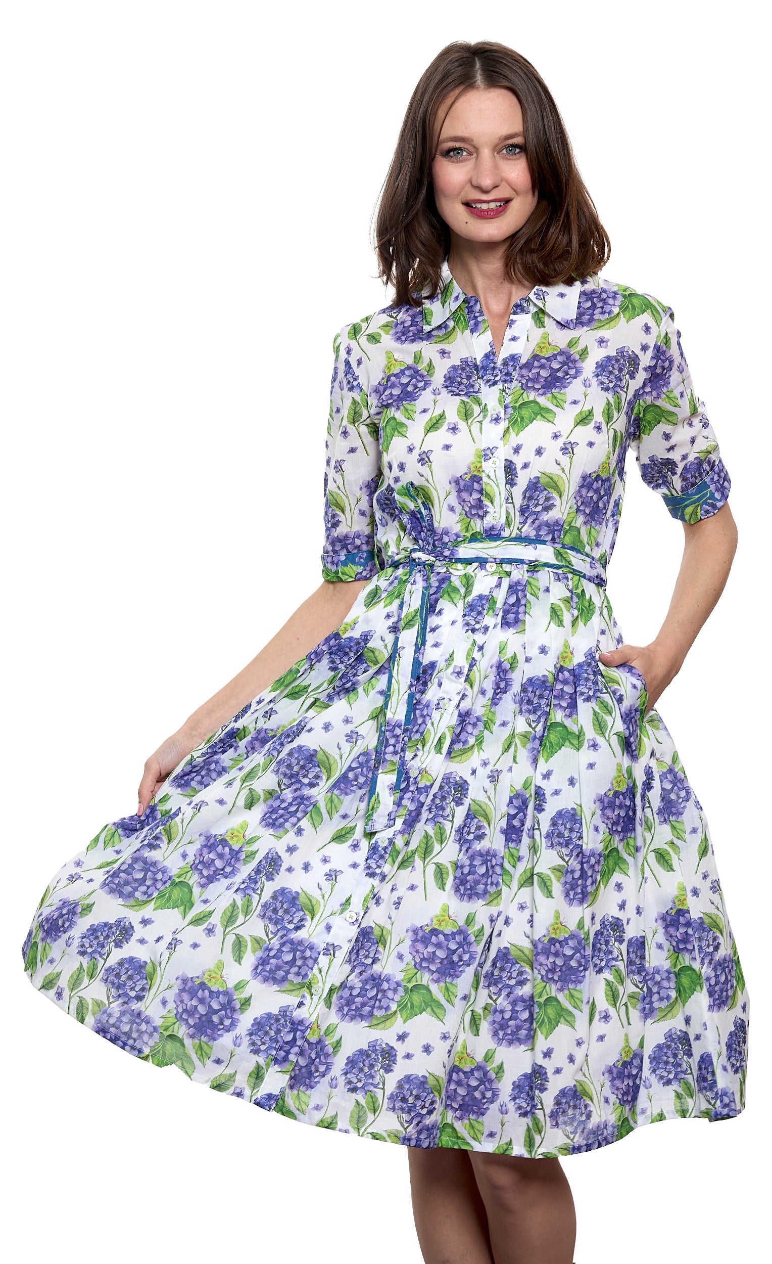 Dizzy-Lizzie Mrs Maisel White Ground Hydrangea floral dress with a fitted bodice and flowing skirt, perfect for elegant occasions.
