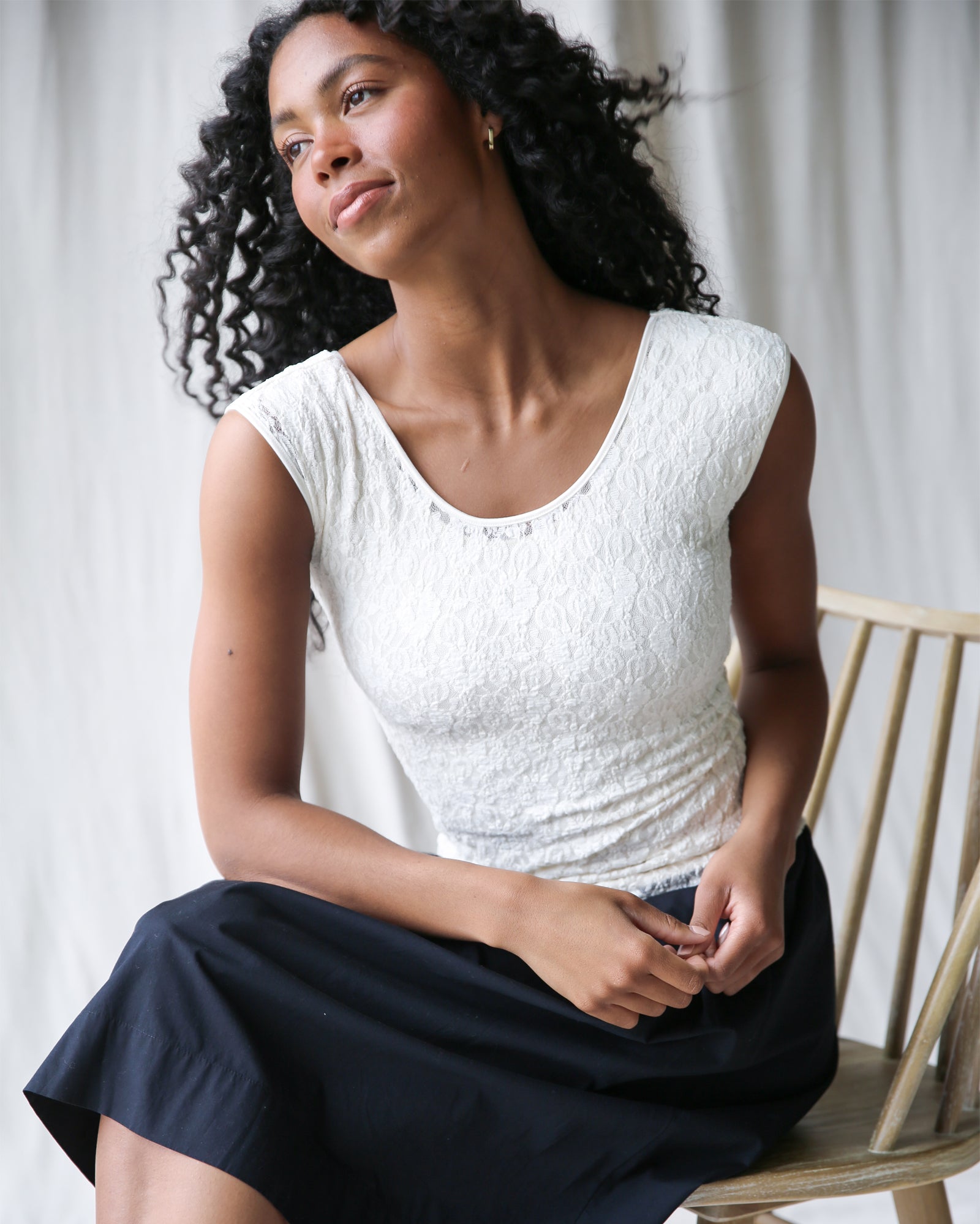 Downeast Wonder Tee, soft cotton t-shirt in a classic fit, featuring a simple crew neckline and minimal design.