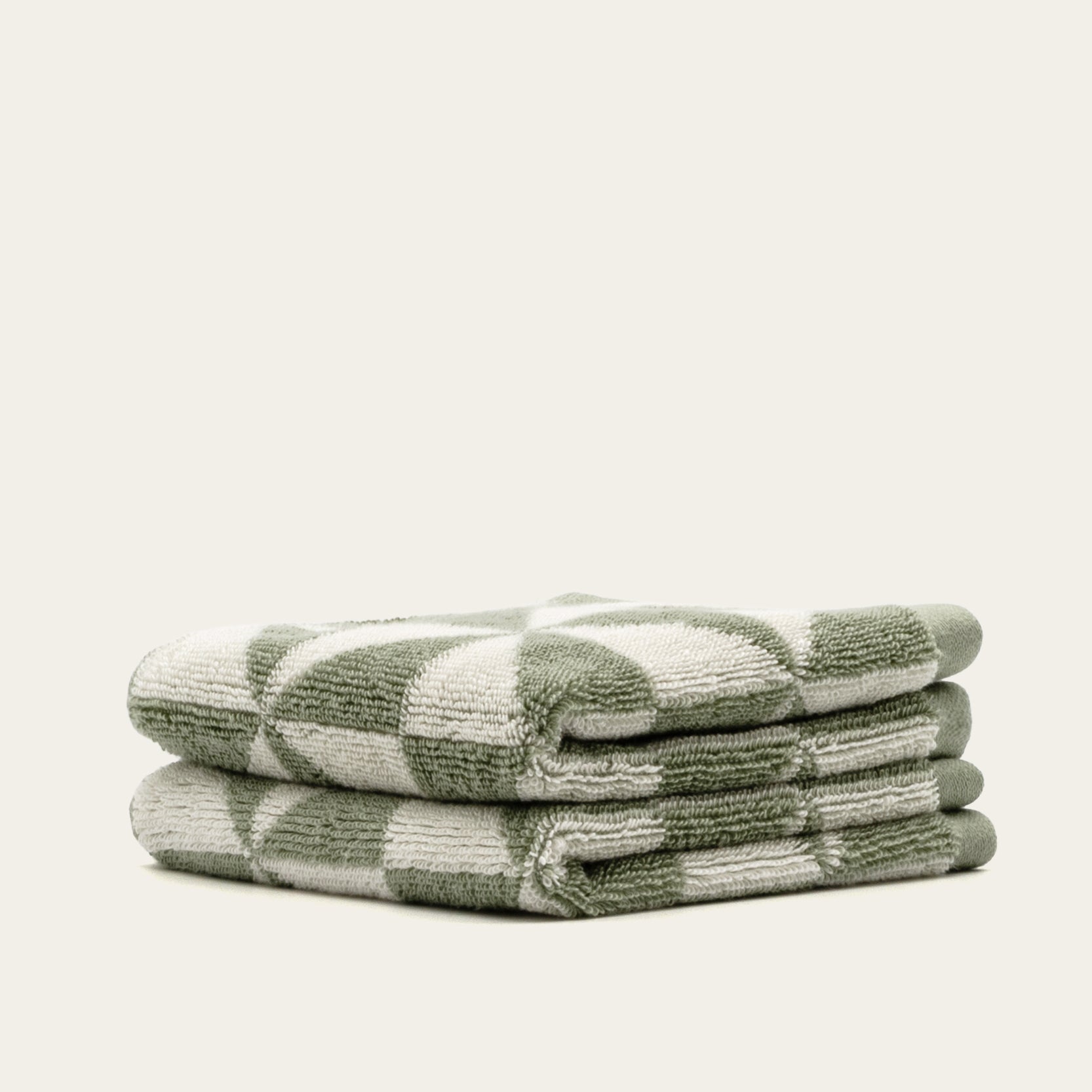 Umbra Australian cotton washcloths by Italic, soft and plush bath towels for home use, shown in a clean bathroom setting.