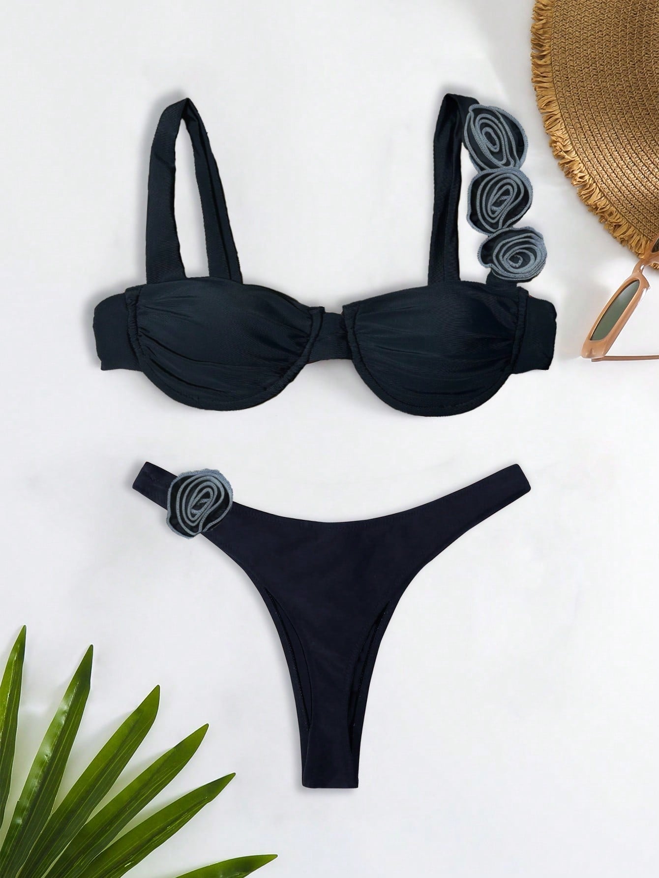 Bikinx Solid Color Steel Ring &amp; 3d Flower Design Sexy Two piece Swimsuit