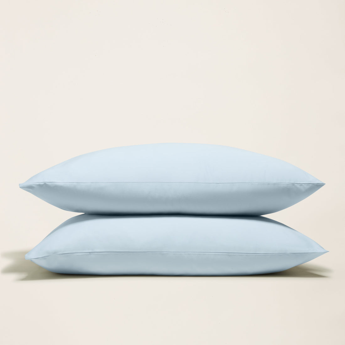 Set of two Luxe Australian Sateen pillowcases from Italic, soft and smooth bed pillow covers in elegant white fabric.