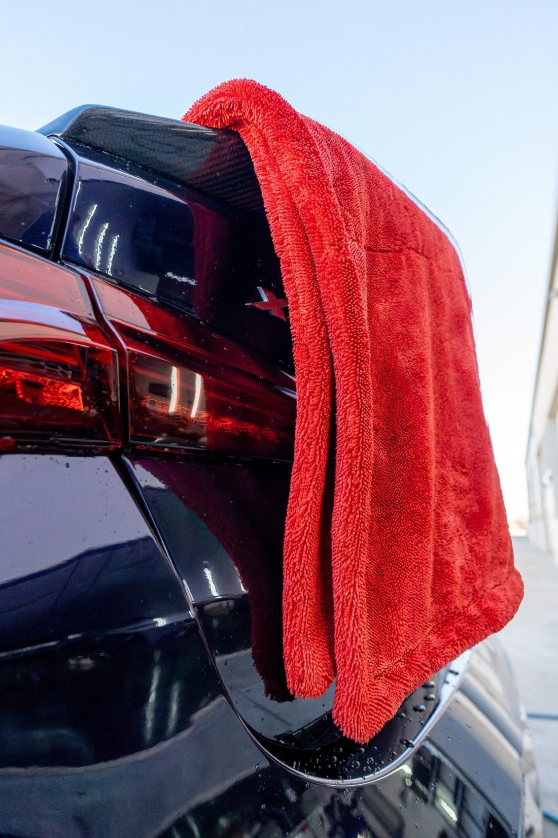 Blackline Car Care BLACKLINE Twisted-Loop Drying Towel shown, soft microfiber drying towel with twisted-loop design for car drying.
