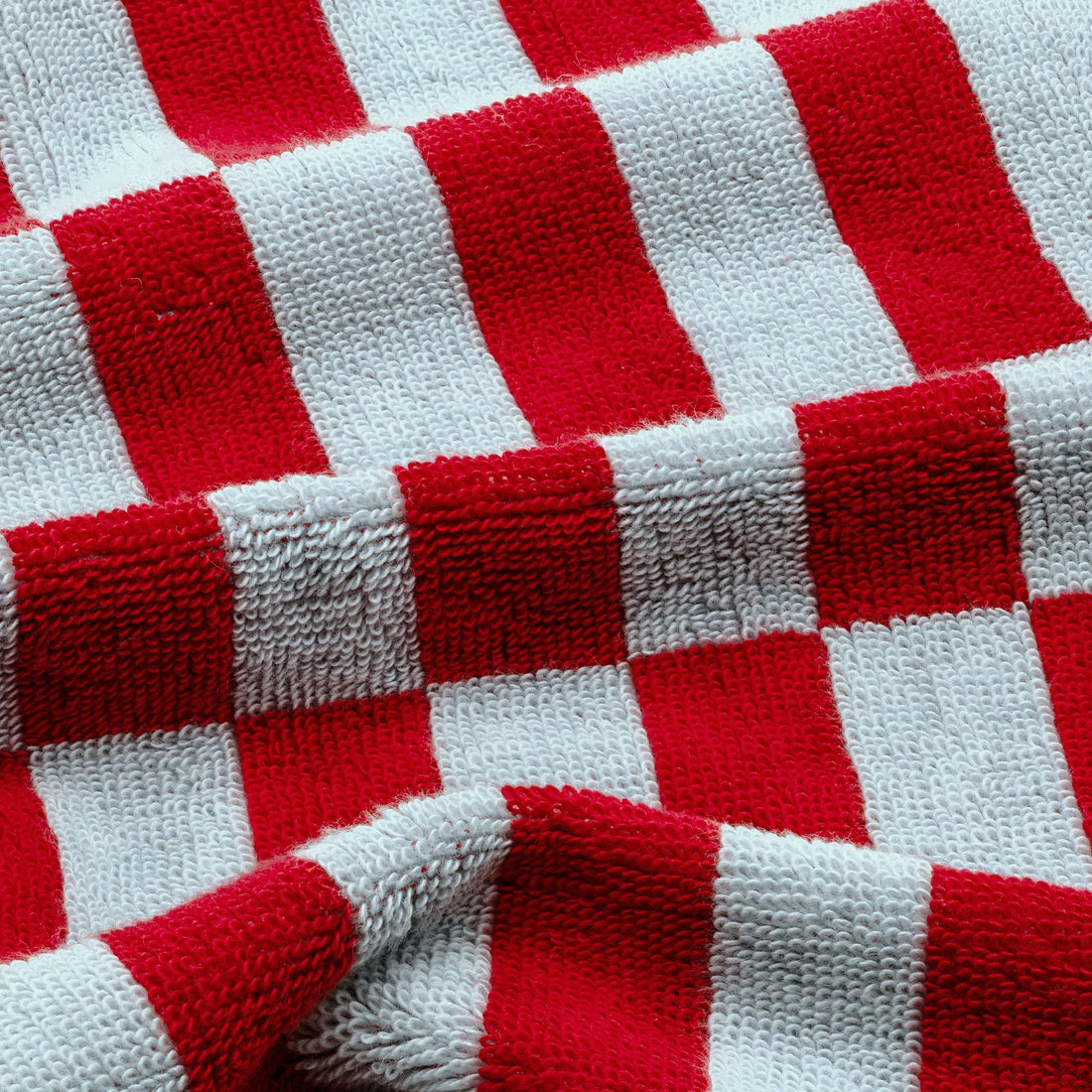 Soft Pietra Australian Cotton towel from Italic, displaying plush texture and elegant design in a neutral color.