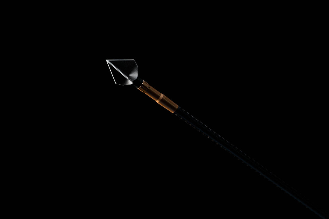 Annihilator Broadheads DOUBLE BEVEL XL 125 broadheads with sharp blades for hunting, displayed on a white background.