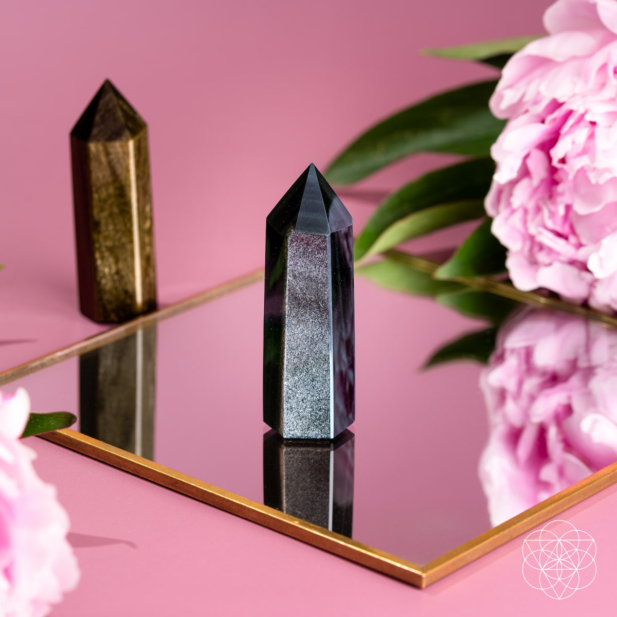 The Upper Hand – Gold &amp; Silver Sheen Obsidian Points
