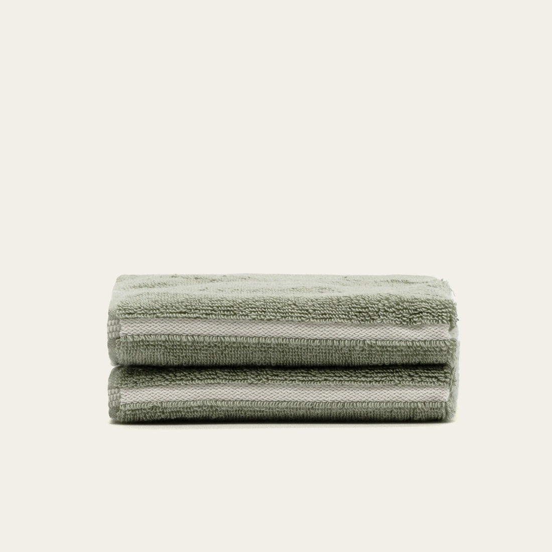 Italic Deia Australian Cotton washcloth, soft and absorbent home bed towel with plush texture and natural white color.
