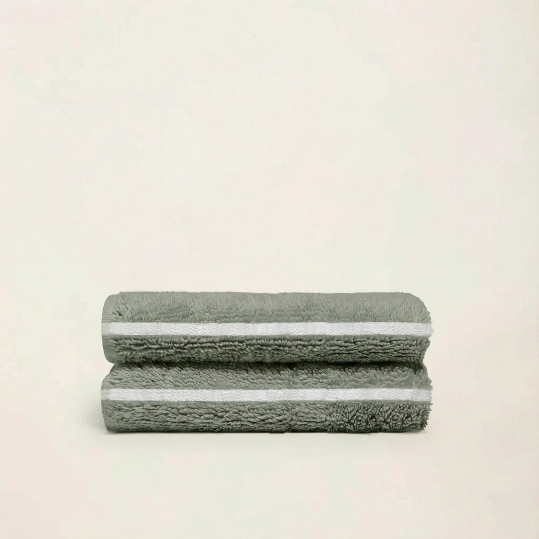 Italic Deia Australian cotton washcloth with soft, plush texture, ideal for home and bed linen use in a luxurious bathroom setting.