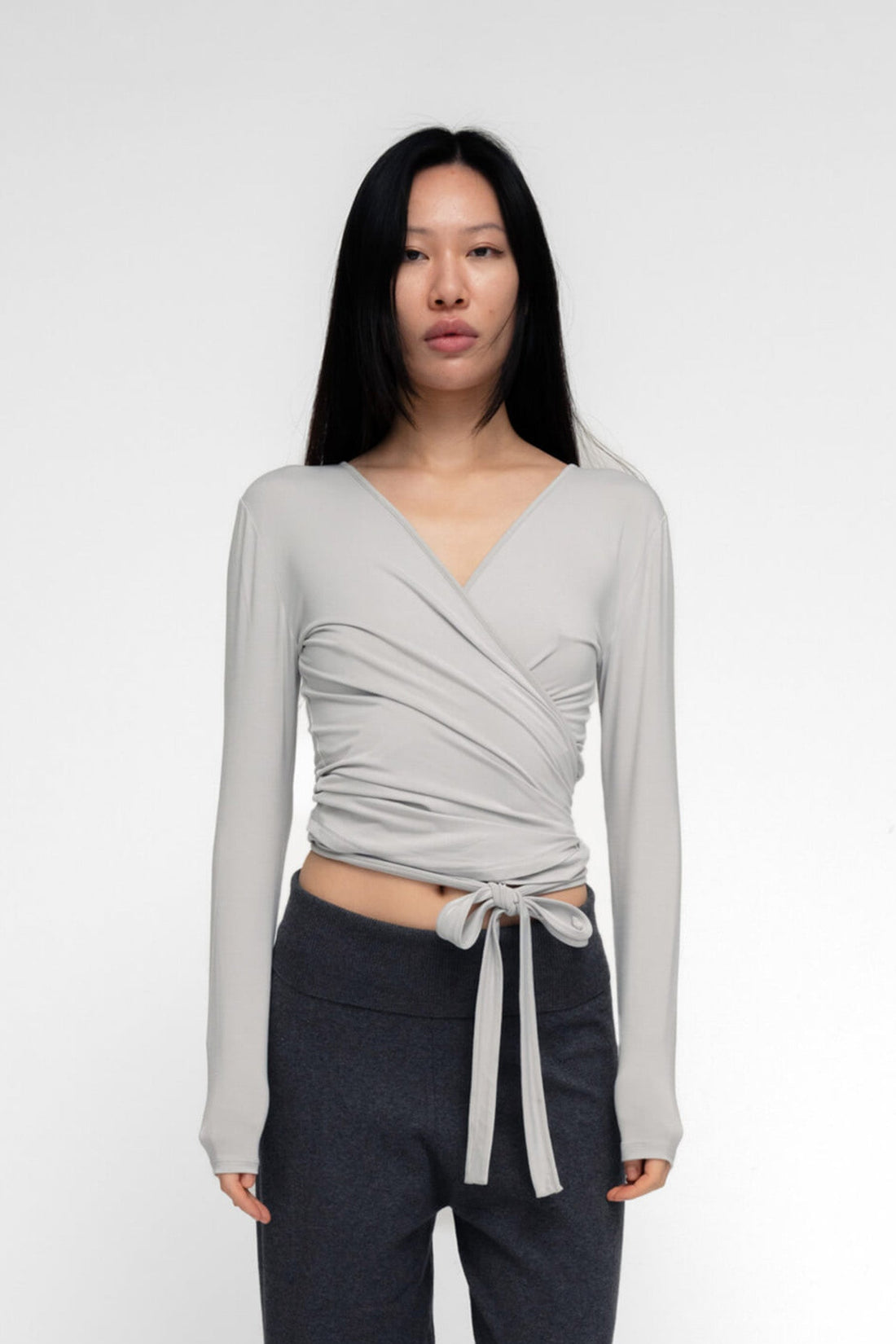 BALLERINA WRAP TOP IN GRAY
