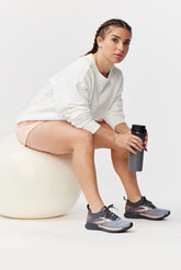 White Goal Five Freasy Crew lifestyle outerwear, casual crewneck sweatshirt with a relaxed fit and branding details.