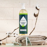 Puracy concentrated sulfate-free laundry detergent in 16oz unscented bottle, suitable for gentle and effective laundry cleaning.