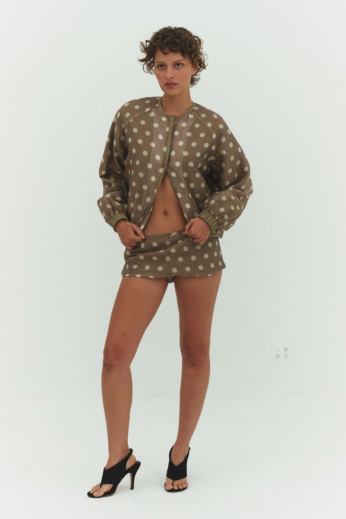 Findmenowthelabel Fabio voile jacket in cream and mocha, lightweight jacket with soft fabric and stylish design.