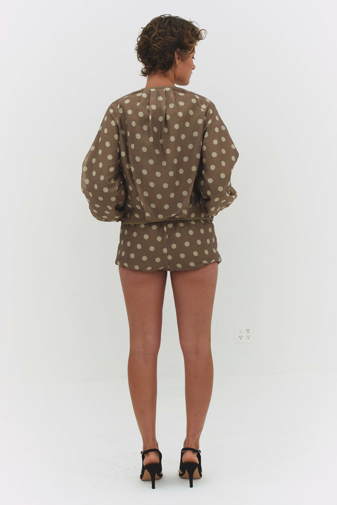 Findmenowthelabel Fabio voile jacket in cream and mocha, lightweight jacket with sheer fabric and stylish design.