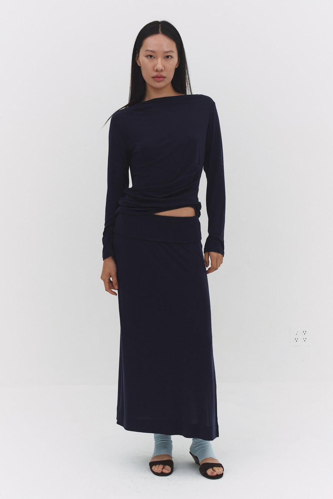 NARAÉ long sleeve navy T-shirt by findmenowthelabel, featuring a fitted design and soft fabric visible in the image.