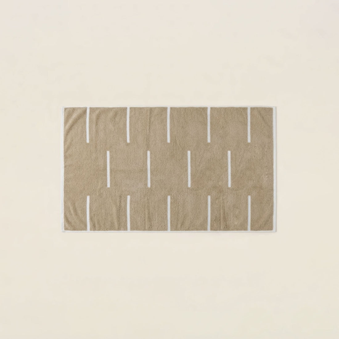 Italic Sorrel Australian cotton bath towel laid flat, showcasing soft, plush texture and high-quality absorbency.