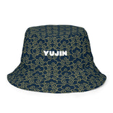 Reversible bucket hat with Japanese cloud pattern from Yūjin Clothing, showcasing a stylish headwear accessory with cloud motifs.