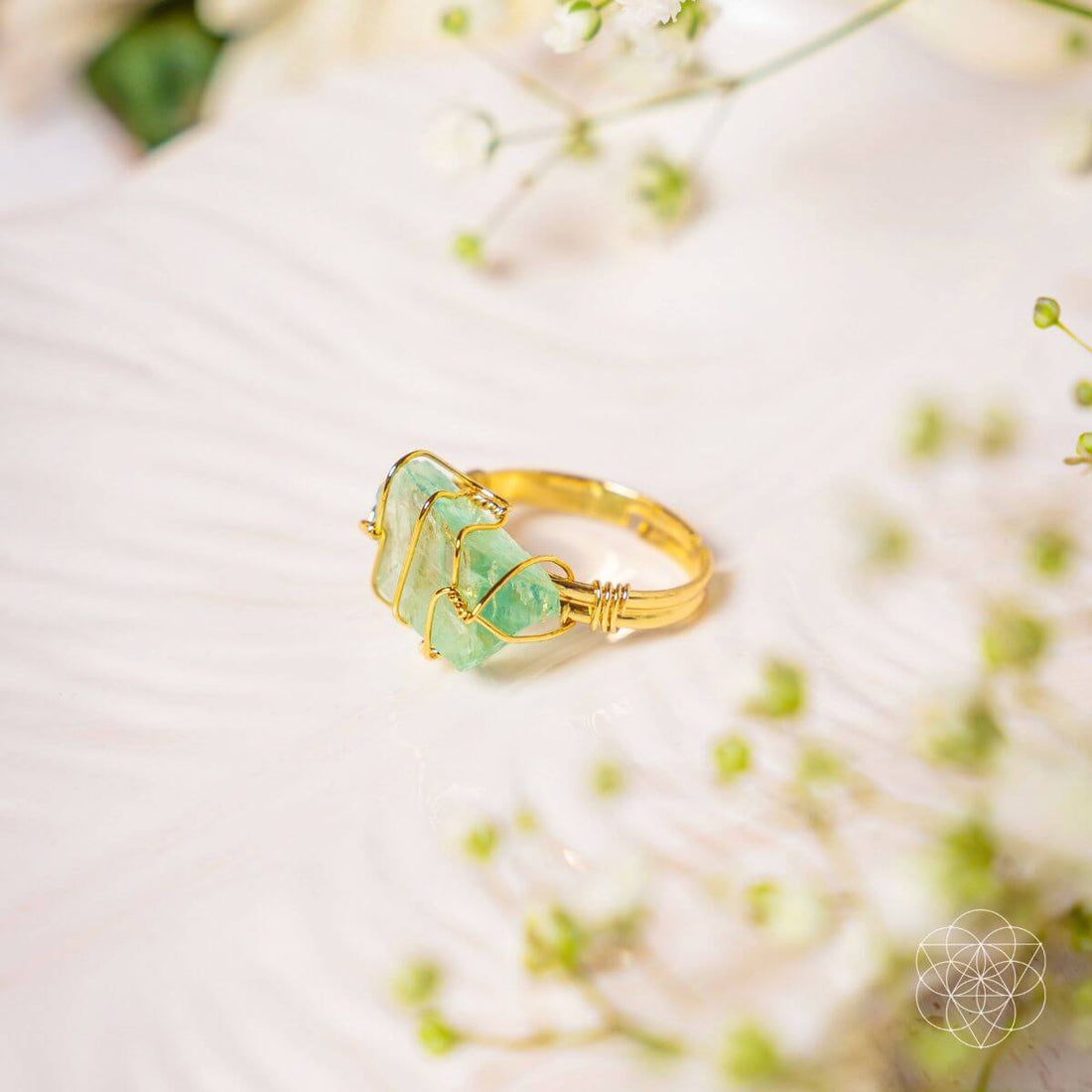 Conscious Items anti-stress ring, simple silver ring designed to help reduce stress and promote calmness.