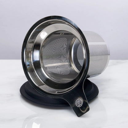 August Uncommon Tea One Cup Infuser for tea brewing, featuring a sleek design for easy steeping and removal of tea leaves.