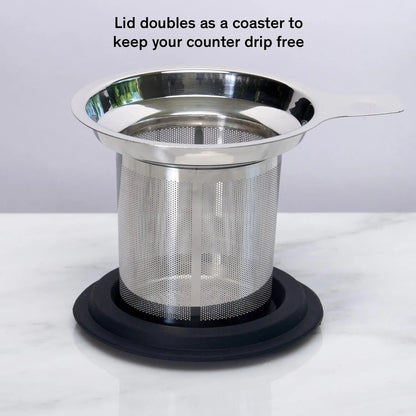 August Uncommon Tea One Cup Infuser on lid, innovative tea infuser for brewing loose leaf tea easily and efficiently.