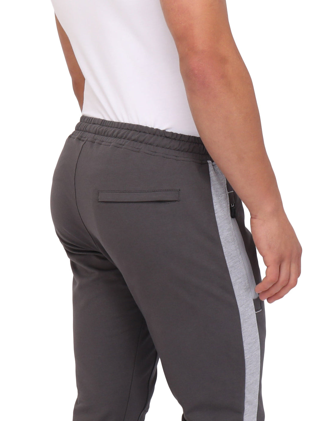 Close-up of the back of SCR Sportswear Infinite Flex Tall Fit men&