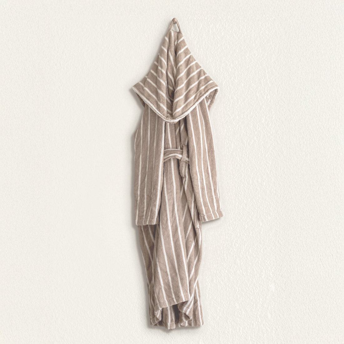Unisex Ultraplush Australian Cotton bathrobe by Italic, soft and plush, shown hanging open with a relaxed fit.
