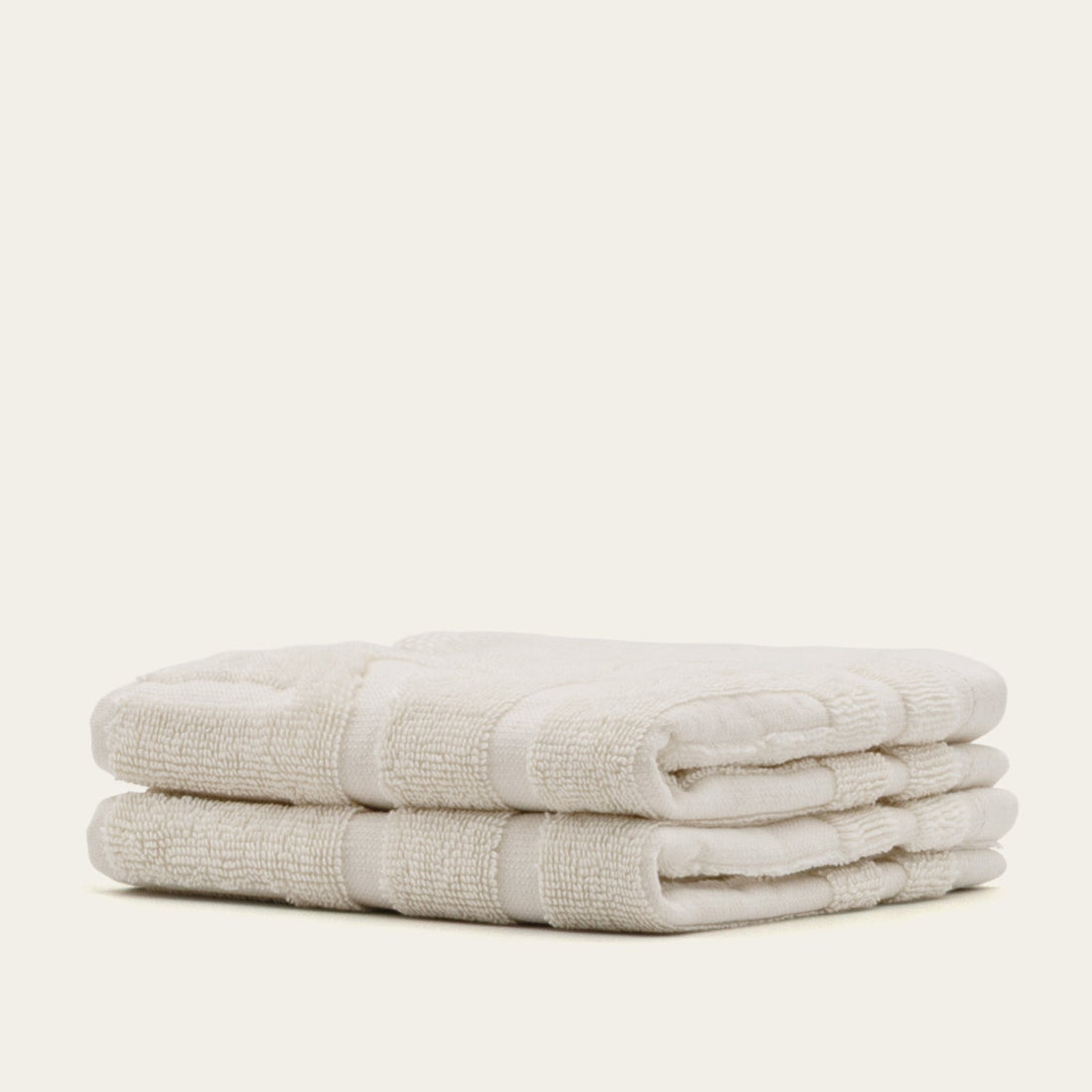 White Capri Australian cotton bath towel from Italic with soft, plush texture, perfect for home use.