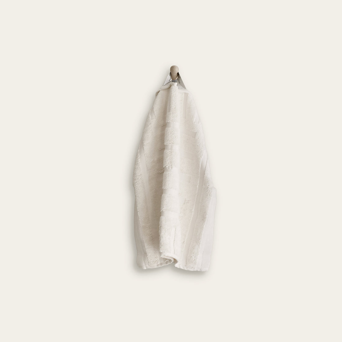 Soft Capri Australian Cotton bath towel from Italic, showcasing plush texture and stylish design for home use.