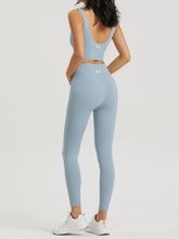 BLACKOUT BARBELL Omni Leggings in Cloudy Blue, featuring stretchy fabric and a snug fit for active wear and comfort.
