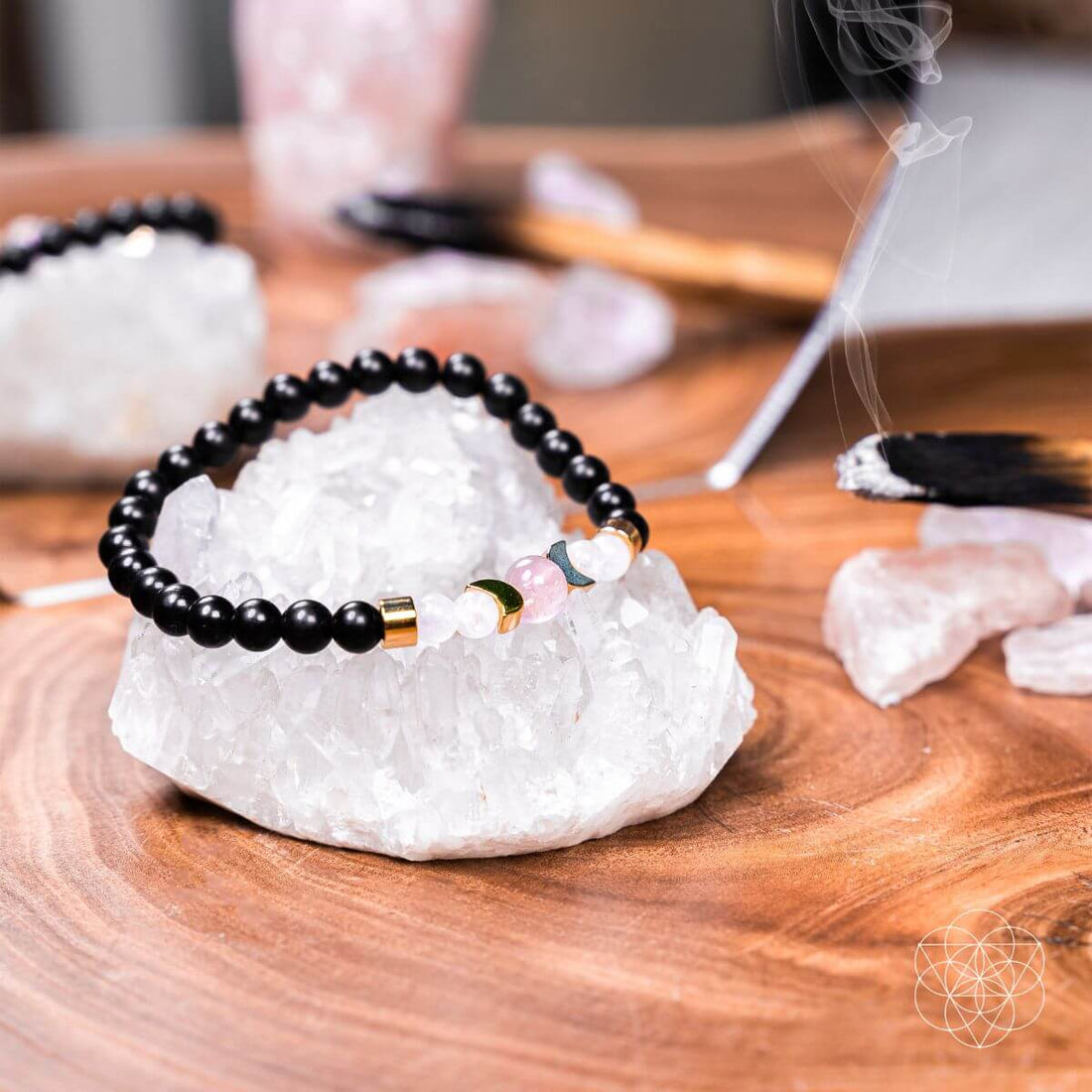 Conscious Items Digital Detox Shungite Super Charged Bracelet featuring black shungite stones on a stretchable cord.