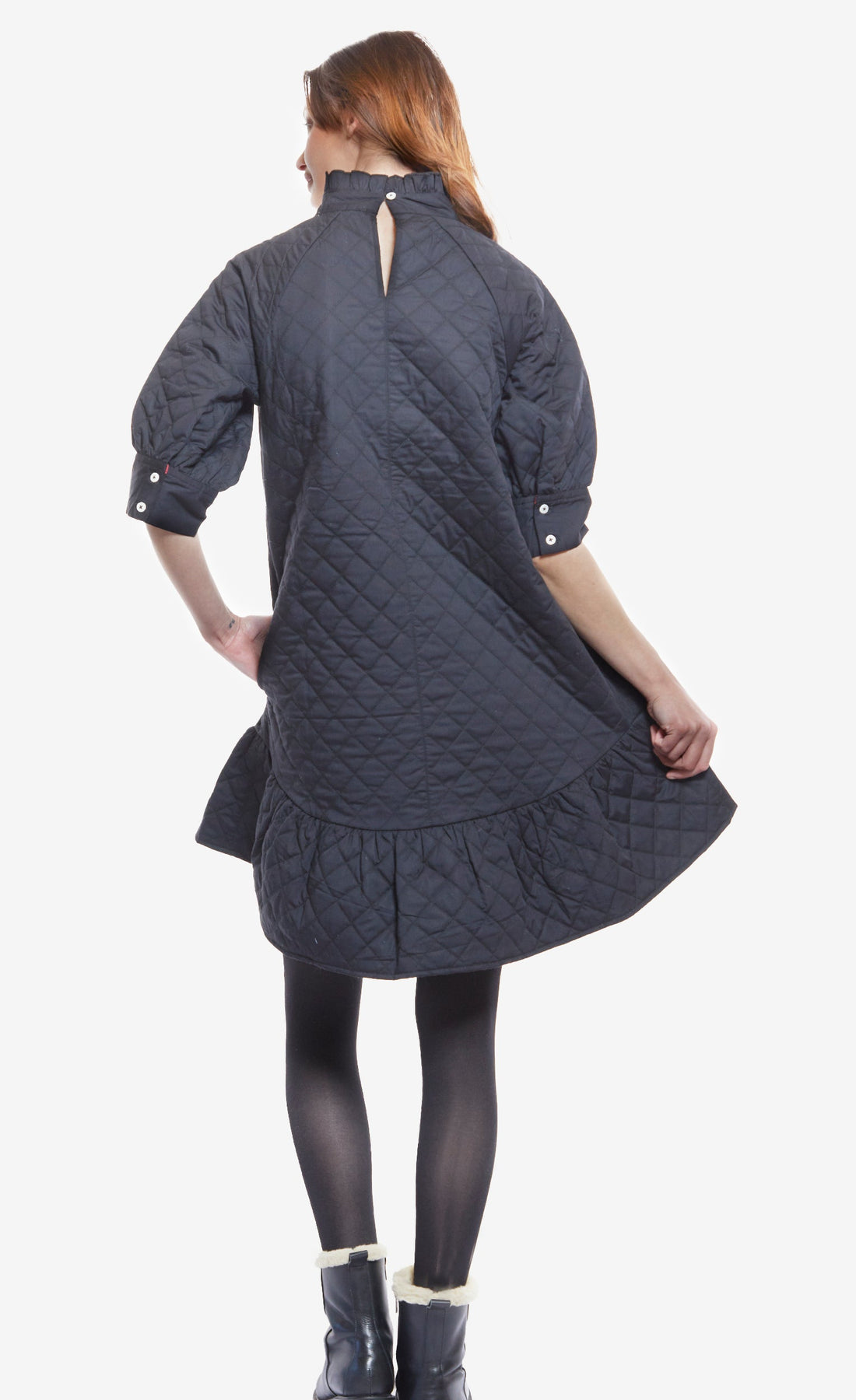 Dizzy-Lizzie St. Tropez black quilted poplin dress with oversized silhouette, featuring a soft, textured fabric and relaxed fit.