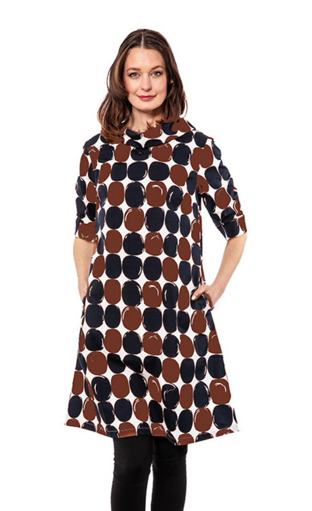 Dizzy-Lizzie Audrey Retro Dress in chocolate and black dots, featuring a vintage-inspired design and fitted silhouette.