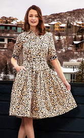 Dizzy-Lizzie Mrs. Maisel leopard print dress in XS, stylish dress with bold animal pattern and fitted design.