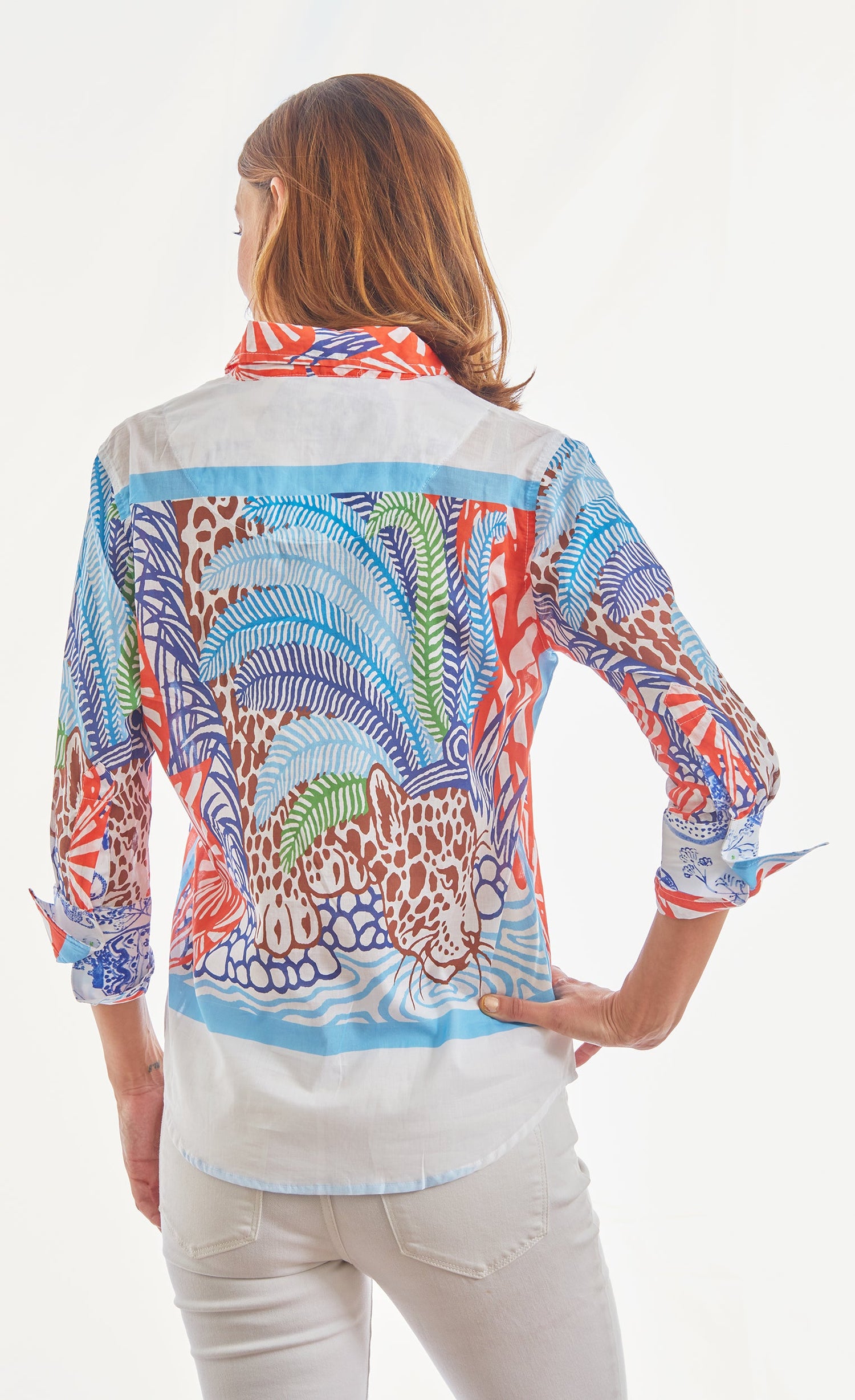 Dizzy-Lizzie 3/4 sleeve Rome shirt in hidden cheetah print, stylish tops with relaxed fit and lightweight fabric.