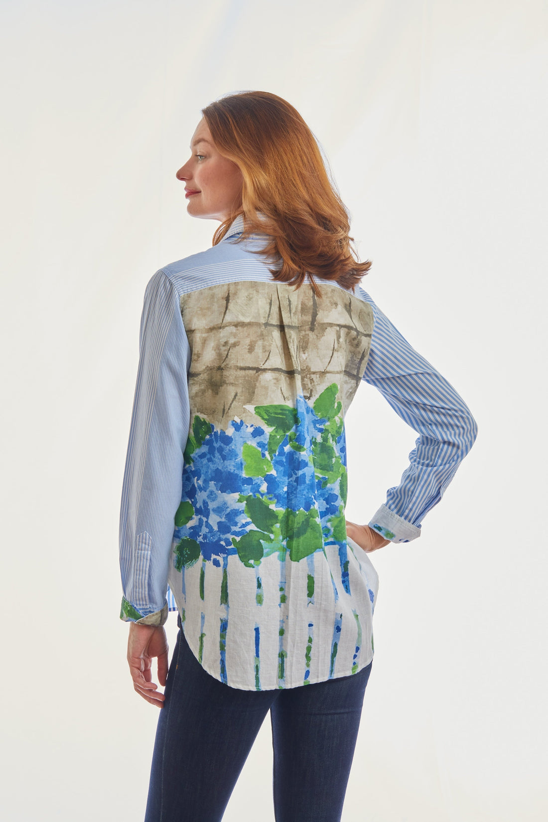 Dizzy-Lizzie Chesapeake Top in blue and white stripe with back motif featuring picket fence and hydrangeas, casual women&