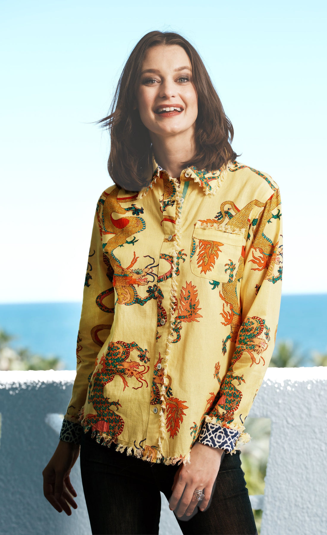 Dizzy-Lizzie Cape Cod Top in butter yellow with dragon print, made of cotton linen, casual sleeveless summer top.