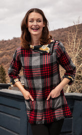 Dizzy-Lizzie Aspen Flannel Tunic in red and black yarndyed plaid, lightweight and comfortable women&