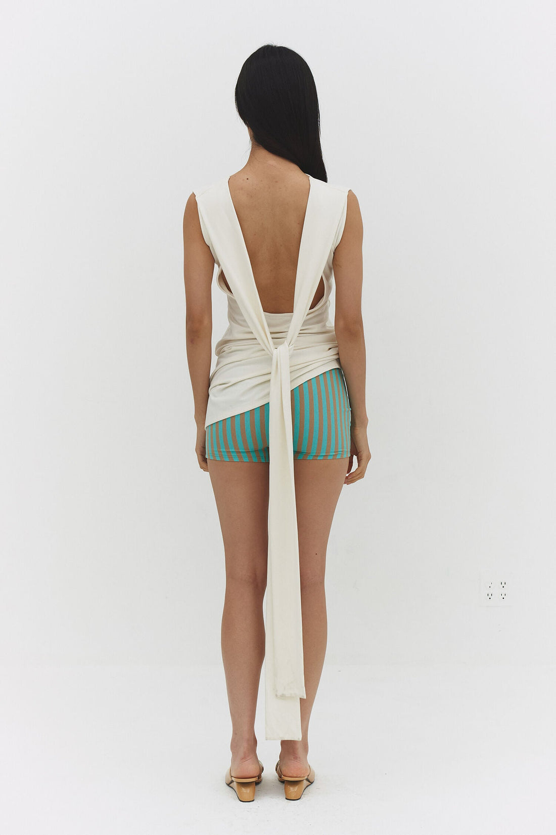 FindmeNowTheLabel Beatriz mini dress in off-white fabric, featuring a stylish design perfect for casual or semi-formal wear.