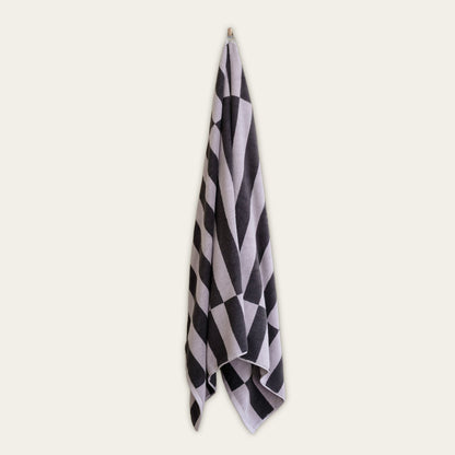 Italic Shadmoor Australian Cotton Bath Towel in Lilac, soft and plush bath sheet with textured weave for home use