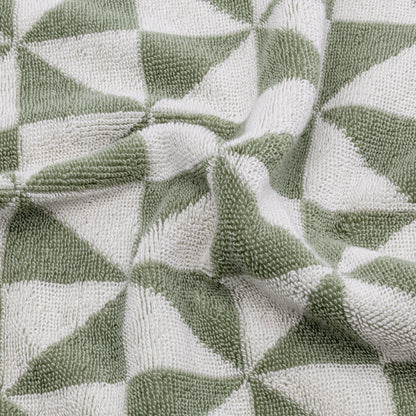Swatch of Umbra Australian cotton bath towels by Italic showing soft, plush texture and neutral color for home bathroom use.