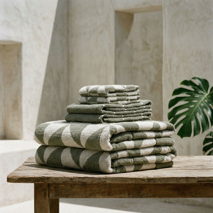 Umbra Australian cotton bath towels by Italic, soft and plush, displayed in a stylish home bathroom setting.