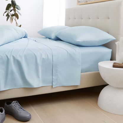 Luxurious Australian sateen pillowcase set from Italic, featuring smooth, high-quality bed linen for a comfortable sleep.
