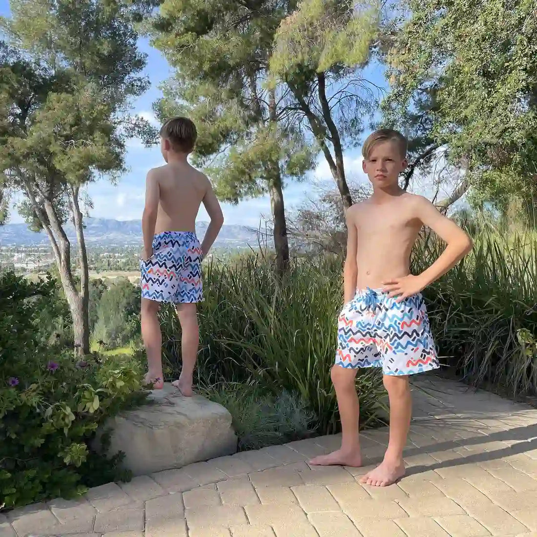 Boys Hybrid Swim &amp; Play Shorts – Line Rush - Ocean and Sol