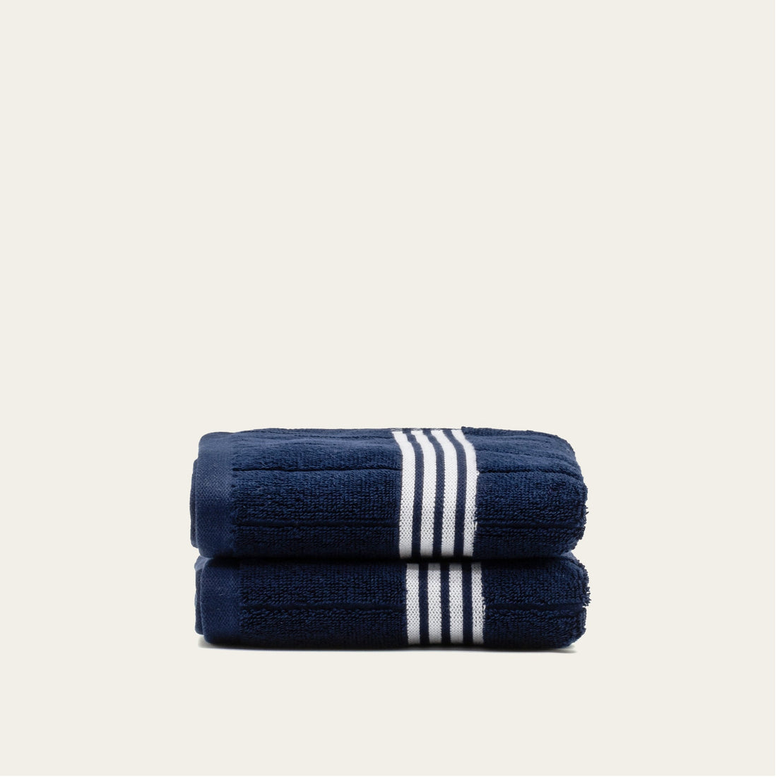 Nautilus Australian cotton hand towel from Italic, soft and plush bath towel for home use, featuring white woven cotton fabric.