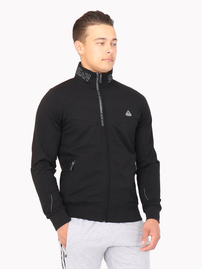Front view of SCR Sportswear men&