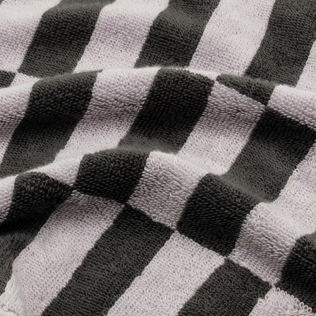 Lilac Shadmoor Australian Cotton bath washcloth by Italic, soft and plush home-bath towel for gentle skincare.