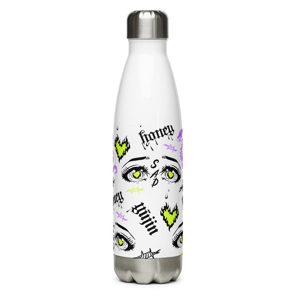 Yūjin Clothing honey water bottle with a sleek, transparent design and a secure lid for hydration on the go.