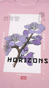Yūjin Clothing Horizons sweatshirt with a cozy, relaxed fit featuring a stylish design and soft fabric, perfect for casual wear.